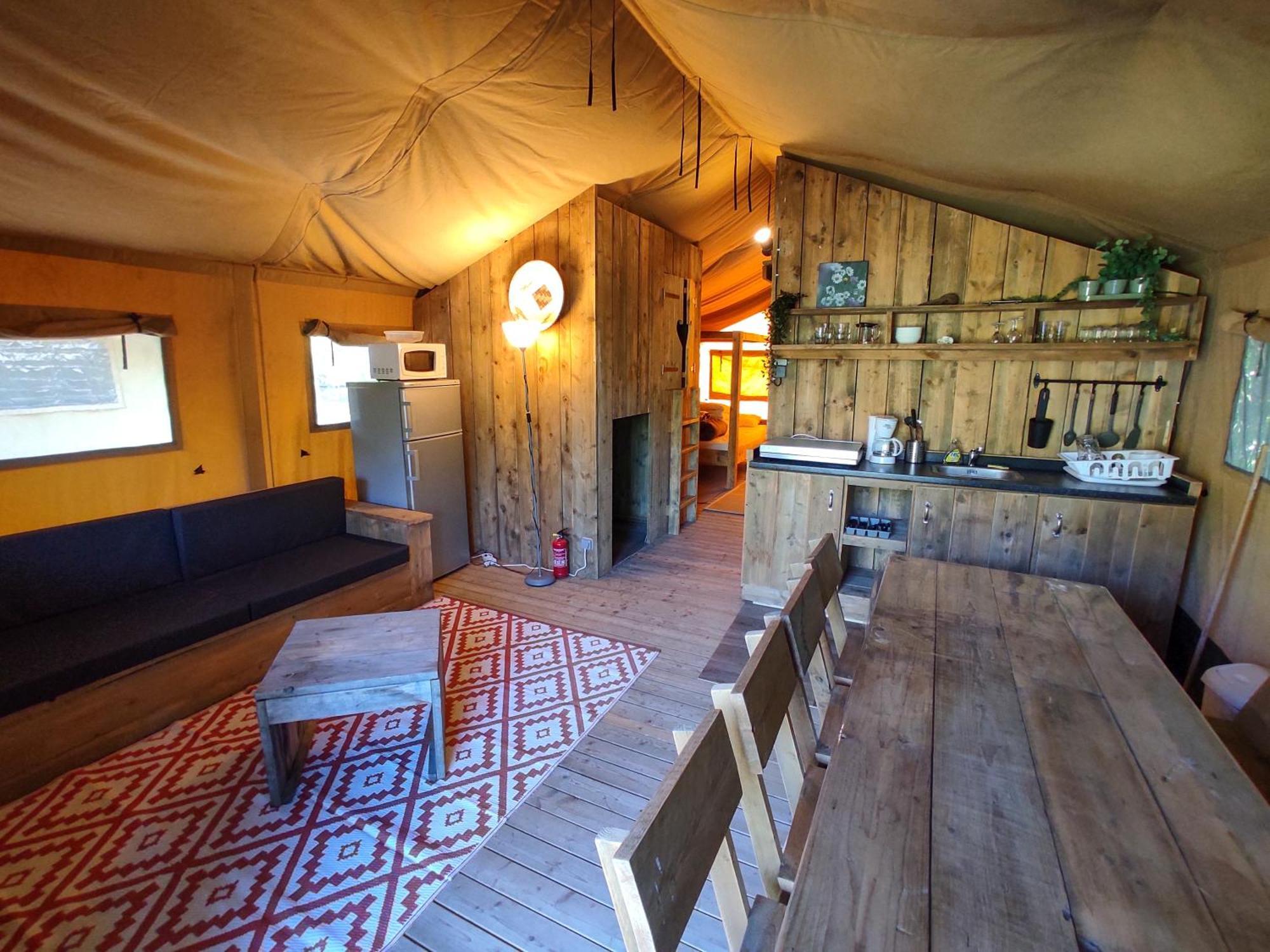 Camping La Grangeonne 에스파롱-드-베르동 외부 사진