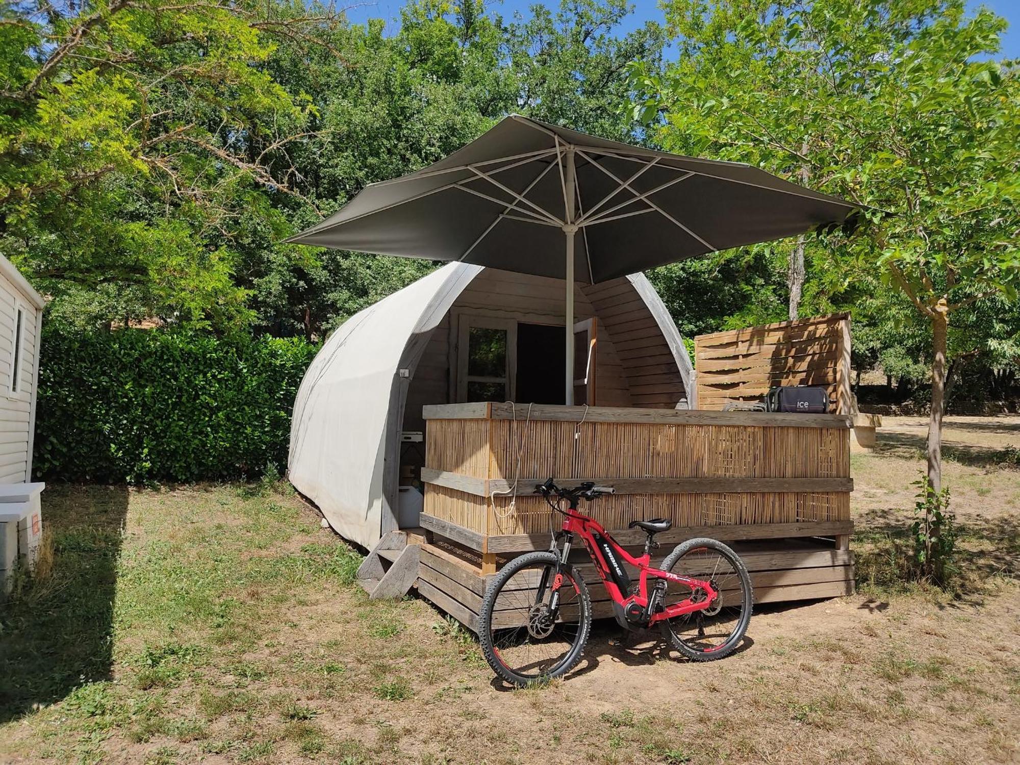 Camping La Grangeonne 에스파롱-드-베르동 외부 사진