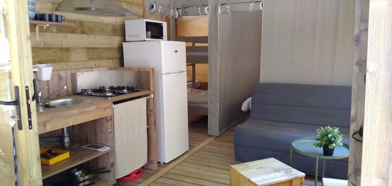 Camping La Grangeonne 에스파롱-드-베르동 외부 사진